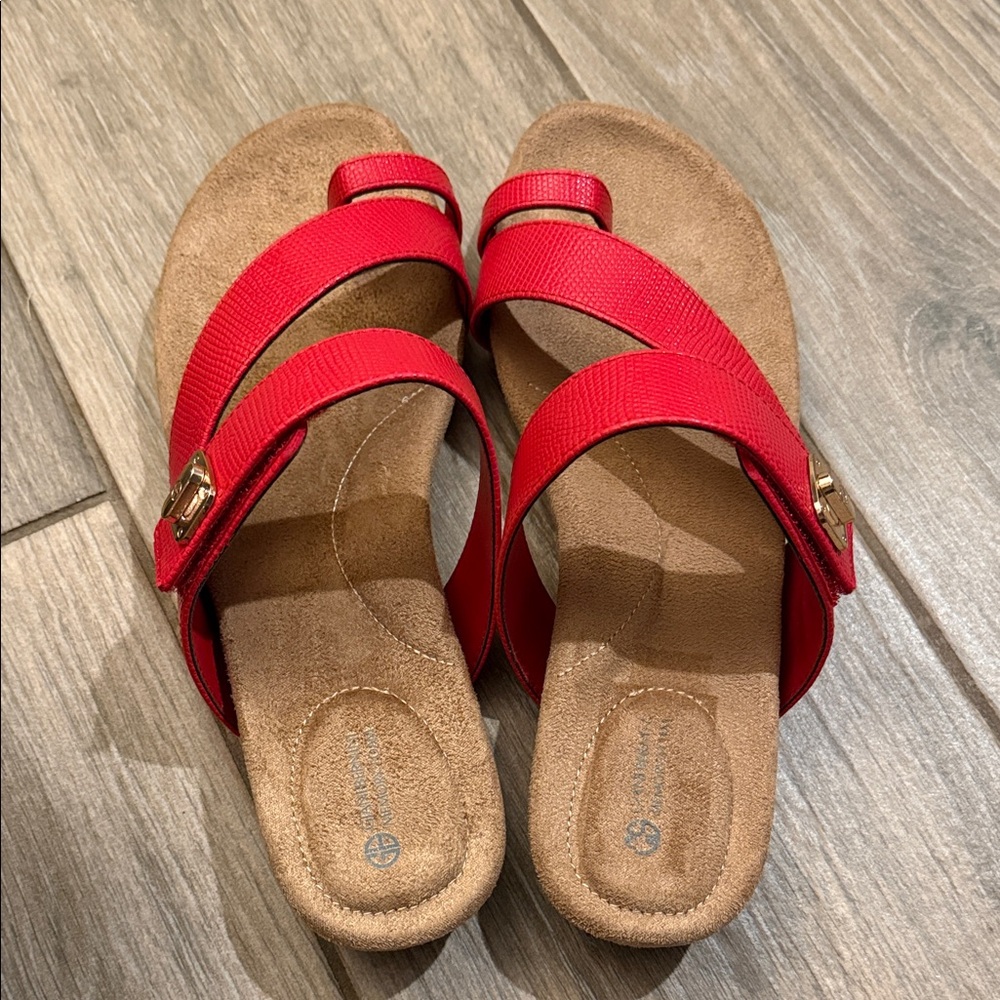 New Gianni Bernini Rilleyy Low Wedge Sandal Sz 9.5 - Picture 6 of 8